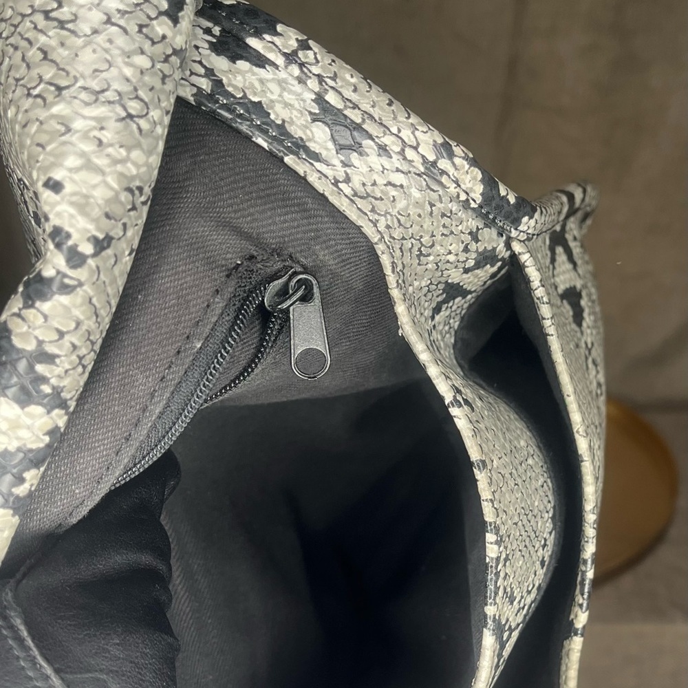 EUC Nine West Imitation Python print crossbody Bag - image 4